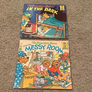 The Berenstain Bears Vintage Book Bundle of 2